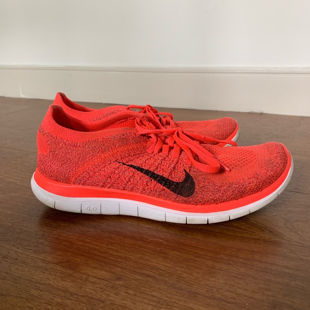 Nike Coral Flyknit Frees